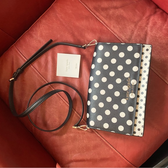 Kate Spade Clutch w/chain & strap. Disney collection. - Picture 6 of 6